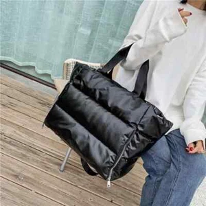 Bolso de hombro de invierno para mujer Bolsos Space Pad Down Bolso grande con hombro - Imagen 1 de 30