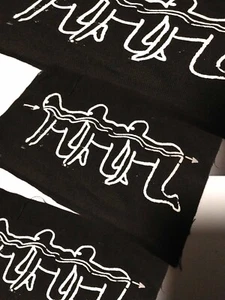 der menschliche Tausendfüßler Horroraufnäher Farbaufnäher, Horrorfilmaufnäher - Bild 1 von 2