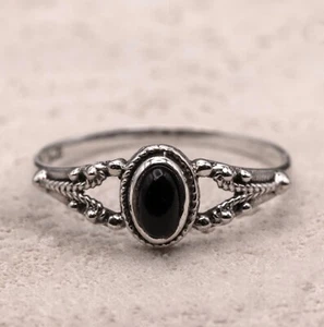 925 Sterling Silver Ladies Vintage Style Ring Black Onyx Gemstone Boho Design - Picture 1 of 6