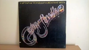 CAPTAIN & TENNILLE'S GREATEST HITS . LP. - Foto 1 di 7