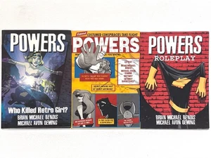 Powers Vol 1-3 de Bendis Oeming: Who Killed Retro Girl, Little Deaths, juego de rol - Imagen 1 de 8
