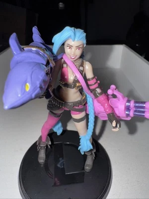 League of Legends, Official 4-Inch Jinx Collectible Figure with Premium Details - Image 1 of 4