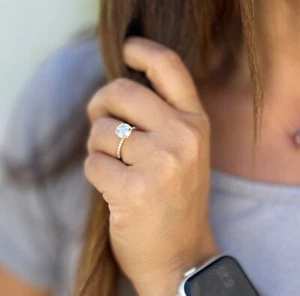 Anello di Fidanzamento Moissanite Taglio Rotondo Anello Sposa Oro Rosa Solido 14K 2,35ctw - Foto 1 di 16