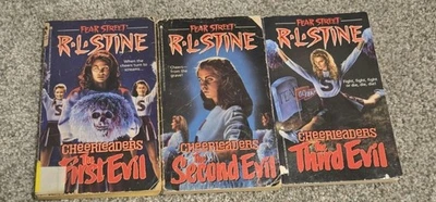 RL Stine Fear Street Cheerleaders Trilogy 1st Edition 2nd 3rd evil books set - Imagem 1 de 4