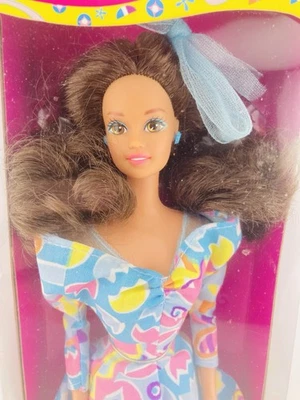 Barbie Special Expressions Doll Hispanic 1992 Mattel 10050 - Image 1 of 4