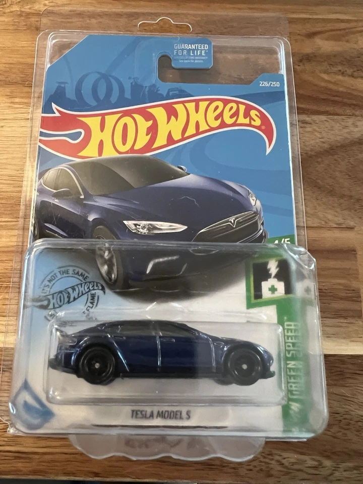 Protector Hot Wheels Tesla Model S Super Treasure Hunt Foto 1 de 1