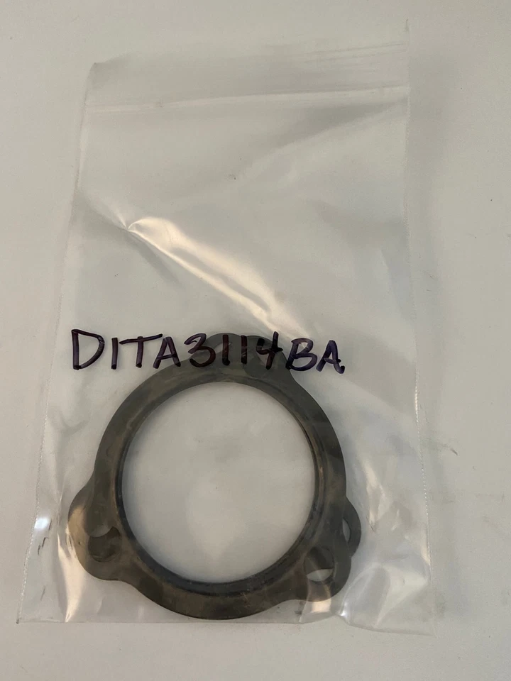 New Holland CNH Ford Genuine OEM Part # D1TA3114BA Gasket - Image 1 of 1