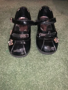 Toddler Black Used Shoes With Rubber Bottoms-9 - Picture 1 of 2