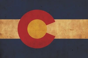 Vintage Colorado Flag on Canvas, Colorado Flag, Wall Art, Colorado Photo, Color - Picture 1 of 6