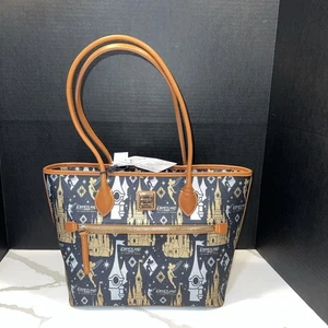 2022 Disney Disneyland Paris Dooney & Bourke 30th Anniversary Tote - Picture 1 of 6