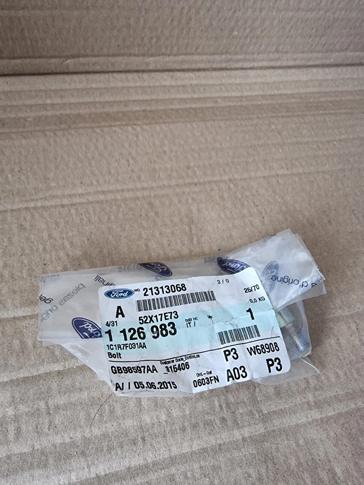 GENUINE NEW Ford TRANSIT Manual Gear Selector Pin Bolt | 1126983 - Image 1 of 2