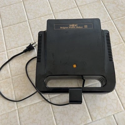 Gofrera belga Salton con superficie de cocción antiadherente, hace 2 gofres Foto 1 de 3