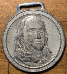 Chicago, Illinois IL Ben Franklin centeno destilería de whisky ilustrado reloj llavero - Imagen 1 de 5
