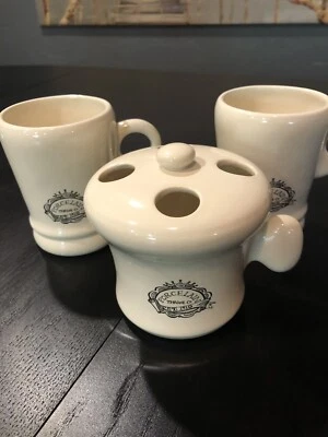 Taza de afeitar y soporte para cepillo de dientes Blonder Home porcelana trono Foto 1 de 4