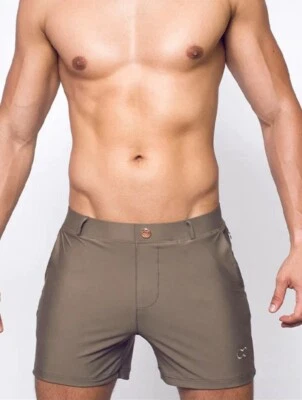 Pantalones cortos híbridos Bondi 2eros pequeños para hombre en marrón Shitaki Foto 1 de 3