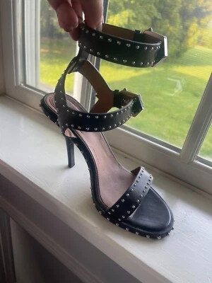 Givenchy Tacones Tachonados Cuero Negro Mujer Talla 37 - Excelente Estado Foto 1 de 4