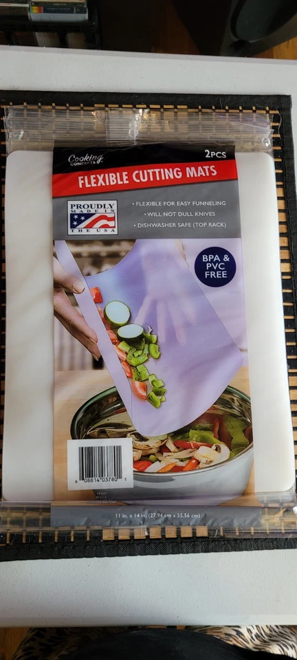 Flexible Cutting Mats 2 Packages/Total Of 4 Brand New!  - Image 1 of 2