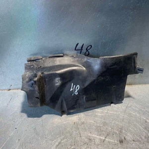 Compartimiento del motor Mercedes-Benz W201 batería y módulo cubierta embellecedor 2016280507 - Imagen 1 de 10