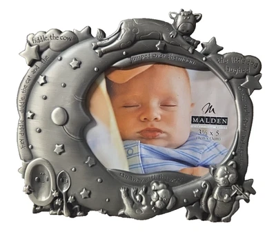 Marco de fotos Malden Hey Diddle Nursery Rhyme Moon 3,5x5 tono peltre Foto 1 de 4