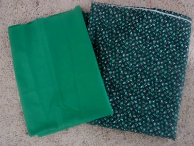 2 Piezas TELA NUEVA Dk Green Calico 78" y Liso Kelly Green 25" ¿Vacaciones? Algodón Foto 1 de 4