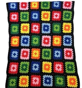 Vintage Granny Square gehäkelte afghanische Decke 58” x 36” hell bunt - Bild 1 von 2