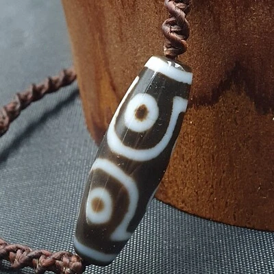 Vintage 7 Eyes Himalayan Tibetan Agate Dzi Bead Amulet - Image 1 of 4