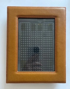 33 DESIGN, cornice per registratore, richiede 4 batterie AAA - Foto 1 di 2