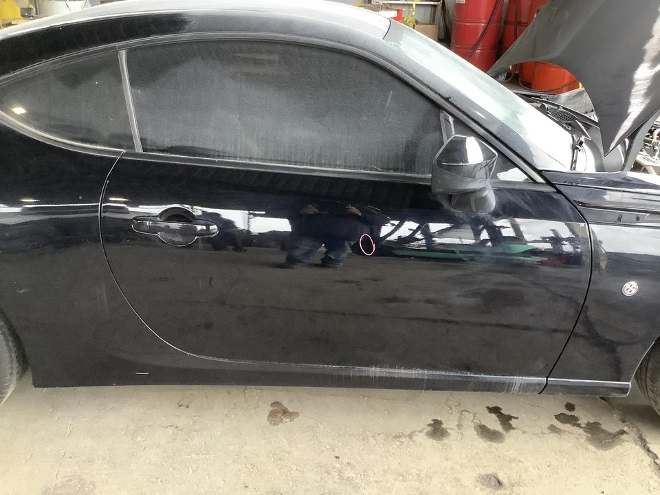 Б/у передняя правая дверь в сборе передняя подходит: 2017 Toyota 86 передняя правая класс A - Изображение 1 из 4