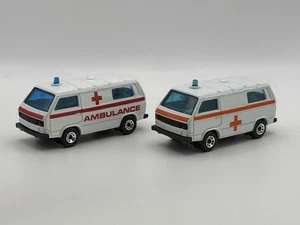 2x Matchbox '88 Volkswagen VW T3 Transporter "Ambulance" in Weiß 1/64 TOPZUSTAND - Bild 1 von 4