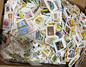 KILOWARE - Surtido de estampillas de Singapur aproximadamente 1000 piezas en papel, Envío GRATUITO - Imagen 1 de 2