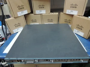 Cisco C2801-VSEC/K9 Voice Security Router with PVDM2-8 & VWIC2-1MFT-T1/E1. 90 D - Picture 1 of 4