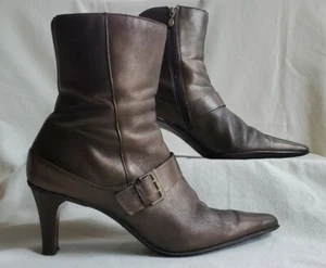 Botas de Colección Circa Joan & David Talla 9,5 Cuero Marrón Bronce Tacón Alto - Imagen 1 de 12