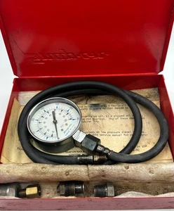 Snap-On Oil Pressure Guage Metal Case w/Adapters - Foto 1 di 9