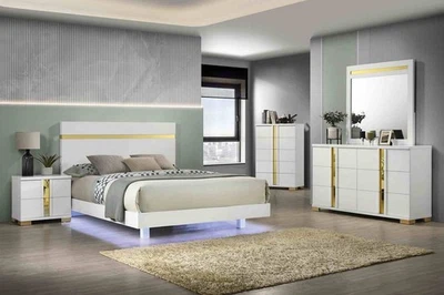 Contemporary Queen Size 5pc Bed Set White And Gold Finish Bedroom Furniture - Image 1 of 4