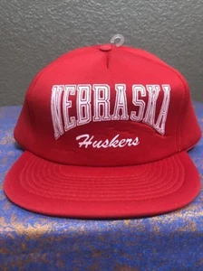 Vintage Nebraska Huskers Red Mesh SnapBack Baseball Cap Hat NWOT - Picture 1 of 6