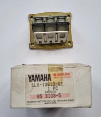 NEW OLD STOCK GENUINE YAMAHA YZ125 1985-1987 REED VALVE 1LX-13610-01 + WR/IT200 - Image 1 of 4