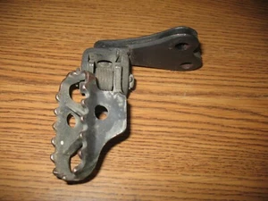 1983 TT600 LEFT FOOT PEG AND BRACKET YAMAHA TT 600 1983-1989 34K-27412-00-R4 - Bild 1 von 6
