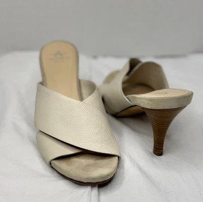 Sandalias Aquatalia Mujer Beige Gamuza Cuero Tacones Mula Talla 9M Tacón Apilado Foto 1 de 4