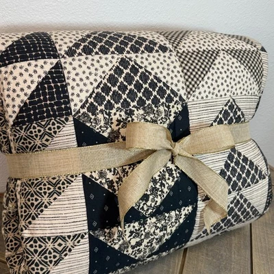 POTTERY BARN SAWYER HANDCRAFTED REVERSIBLE K/CK QUILT SET, (1) KING SHAM ~ BLACK - Image 1 of 4