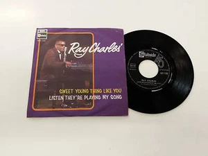 RAY CHARLES SWEET YOUNG THING LIKE YOU - LISTEN THEY'RE 7'' 45 GIRI 1968 - Picture 1 of 1
