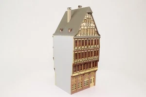 Faller H0 Altstadthaus Fachwerkhaus Am Römerberg mit Buchladen fertig aufgebaut - Bild 1 von 11