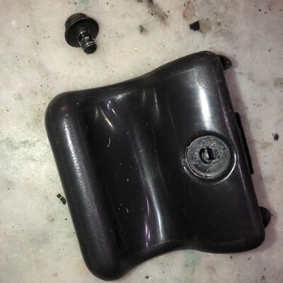 1990-1994 Mitsubishi 3000GT passenger RH slider handle gray plastic G3 - Image 1 of 4