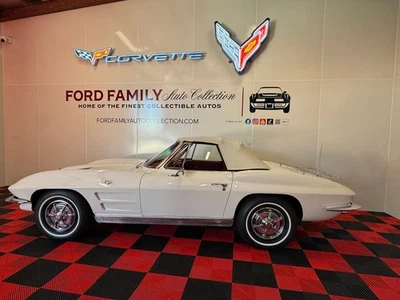 Chevrolet Corvette 1963  Foto 1 de 4