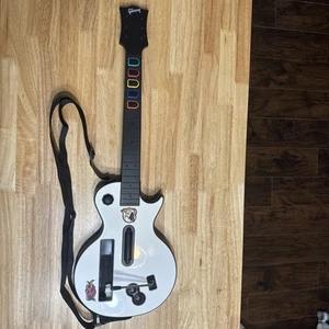 Nintendo Wii Guitar Hero Controller Gibson Les Paul Red Octane Tested White - Picture 1 of 11