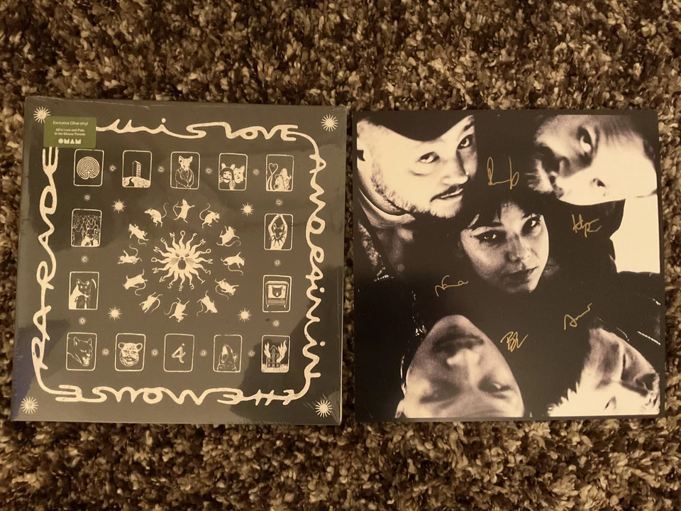 Of Monsters and Men - All Is Love and Pain Mouse Olive Vinyl LP  SIGNED ART CARD - Imagem 1 de 1