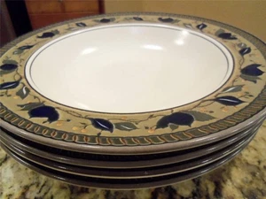 4 Mikasa Arabella wide rimmed soup bowls excellent condition ~ low fast shipping - Picture 1 of 2