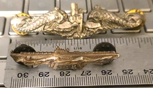 INSIGNIA DE PATRULLA DE COMBATE ESTERLINA DE LA SEGUNDA GUERRA MUNDIAL - SUBINSIGNIA DE DELFINES ESTERLINA POSTERIOR A LA SEGUNDA GUERRA MUNDIAL - Imagen 1 de 9