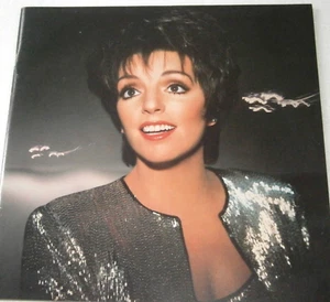 LIZA MINNELLI 12 x 12 PICTURE Booklet / REVIEW of MOVIES & SHOWS & FAMILY - Picture 1 of 8