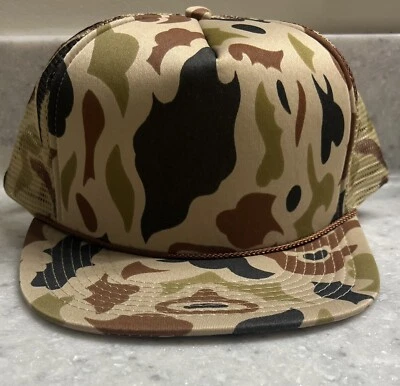 Gorra de camionero vintage de camuflaje Cobra Cap ajustable a presión trasera Foto 1 de 4
