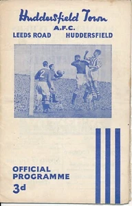 Huddersfield Town v Arsenal 1954/1955 - Football Programme - Picture 1 of 1